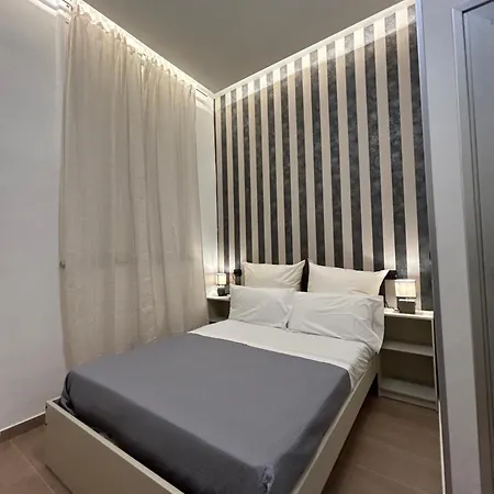 Bed and Breakfast Binario 14 Piazza Garibaldi Neapel Exterior foto